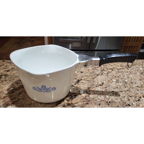 Vintage Corning Ware Blue Cornflower 2 Qt Sauce Maker with Handle Rare Discont. - Picture 8 of 16